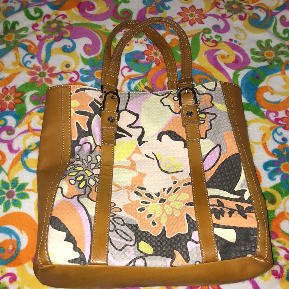 Adorable Floral Leather Tote